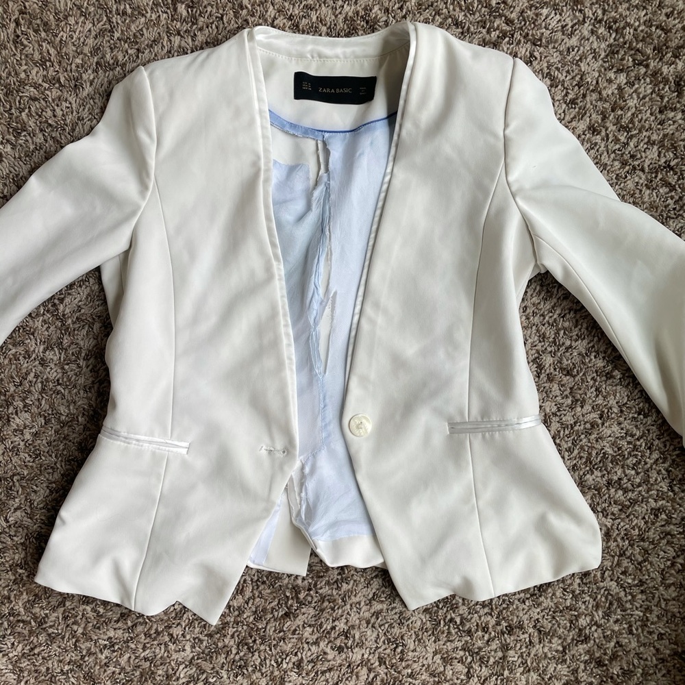White zara blazer